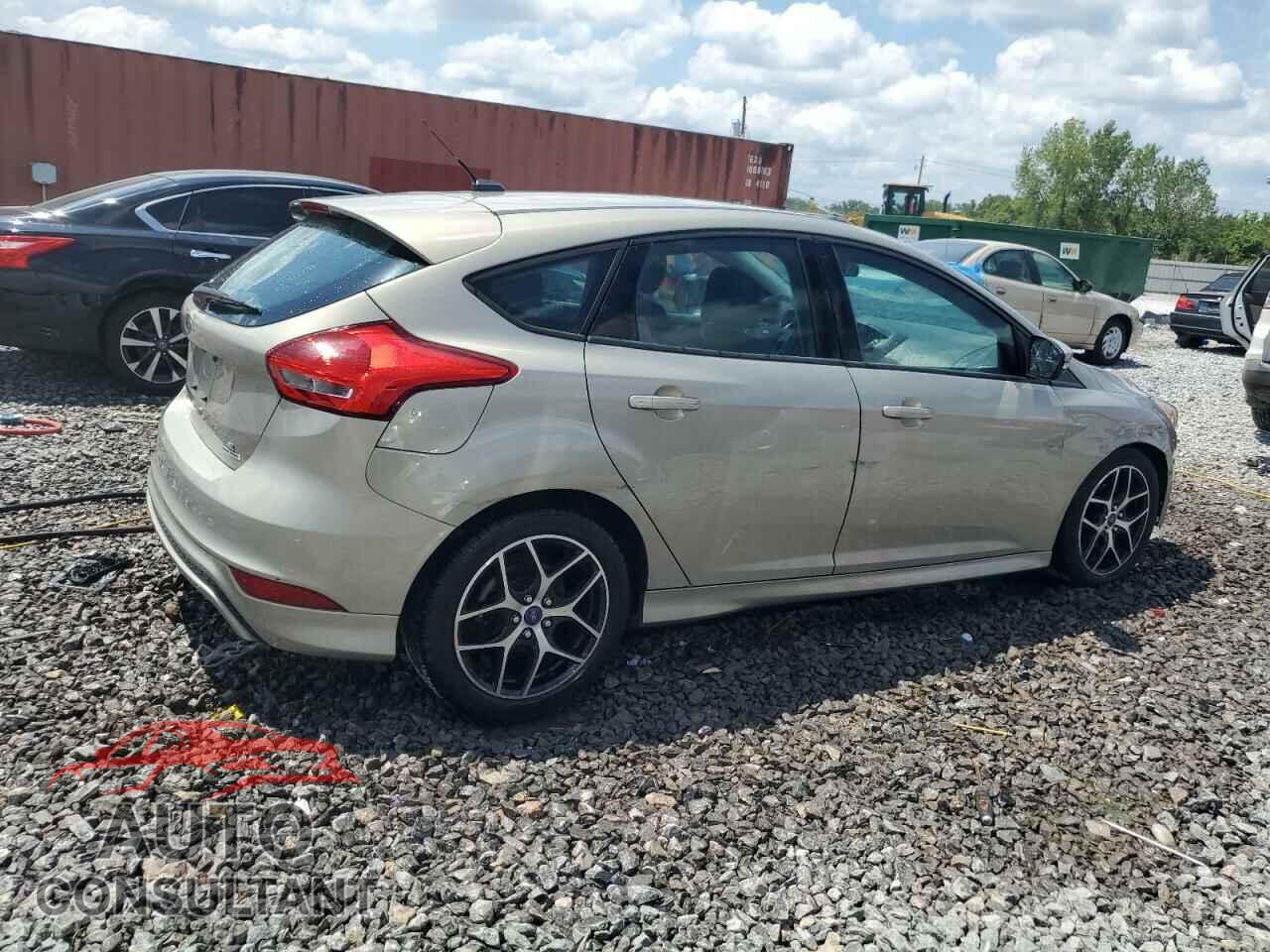 FORD FOCUS 2015 - 1FADP3K2XFL252364