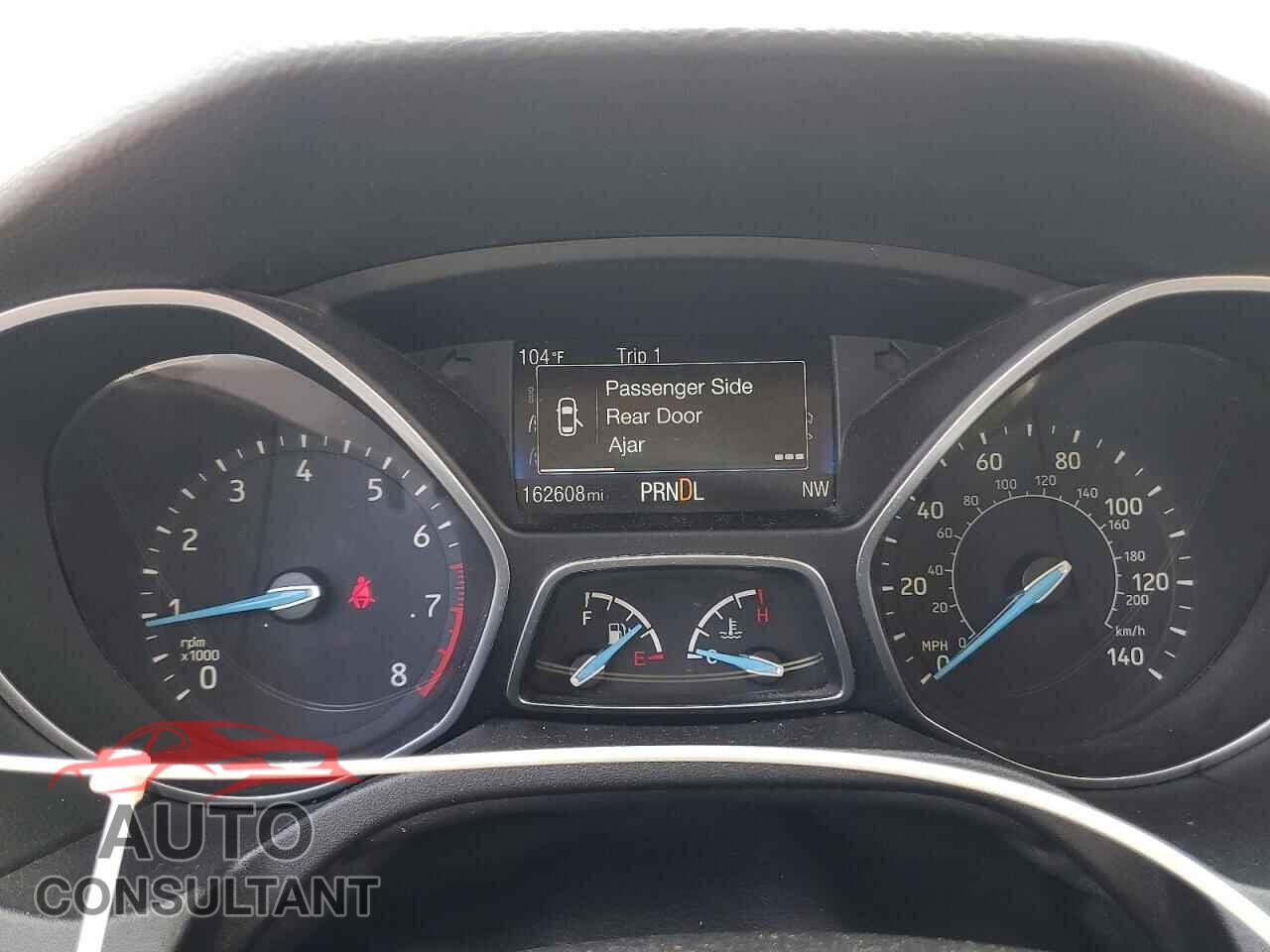 FORD FOCUS 2017 - 1FADP3F23HL232860