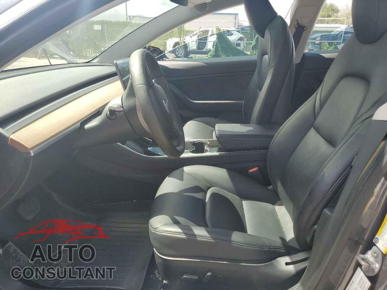 TESLA MODEL 3 2020 - 5YJ3E1EB5LF620167