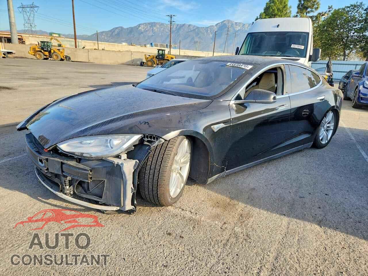TESLA MODEL S 2013 - 5YJSA1CN5DFP03328