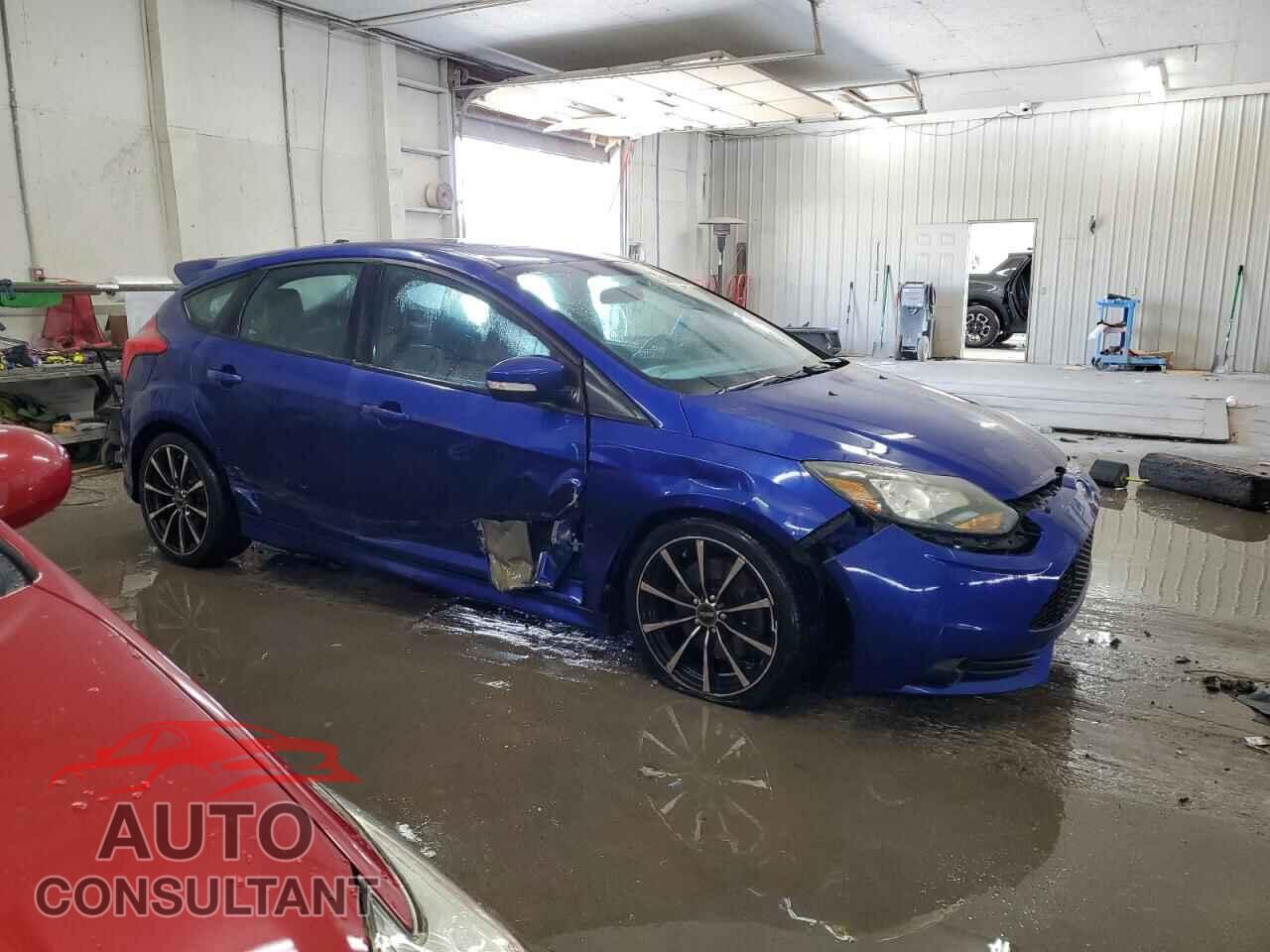 FORD FOCUS 2014 - 1FADP3L92EL107247