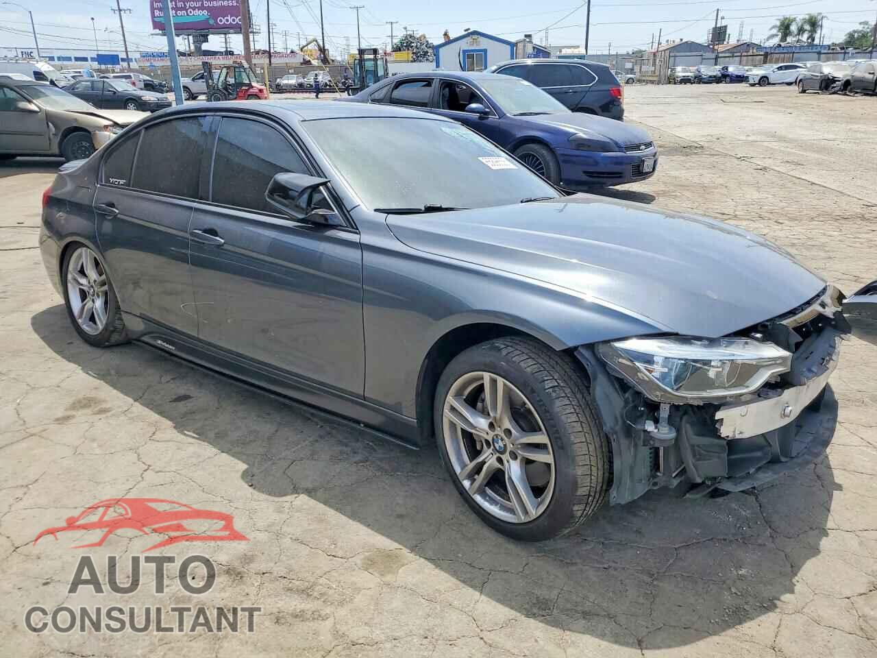 BMW 3 SERIES 2016 - WBA8B3C5XGK383527