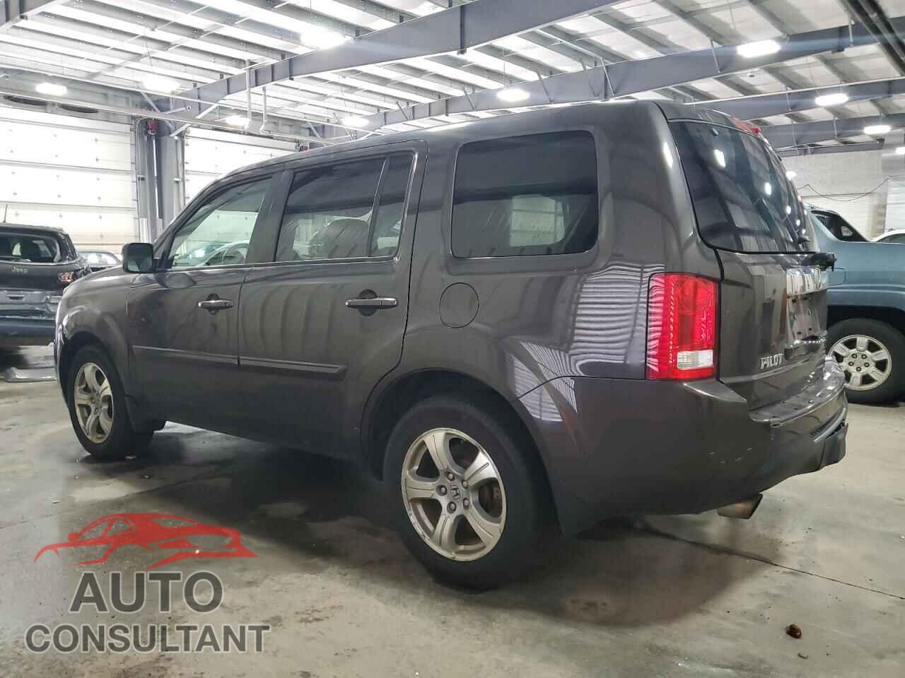 HONDA PILOT 2015 - 5FNYF4H5XFB042730