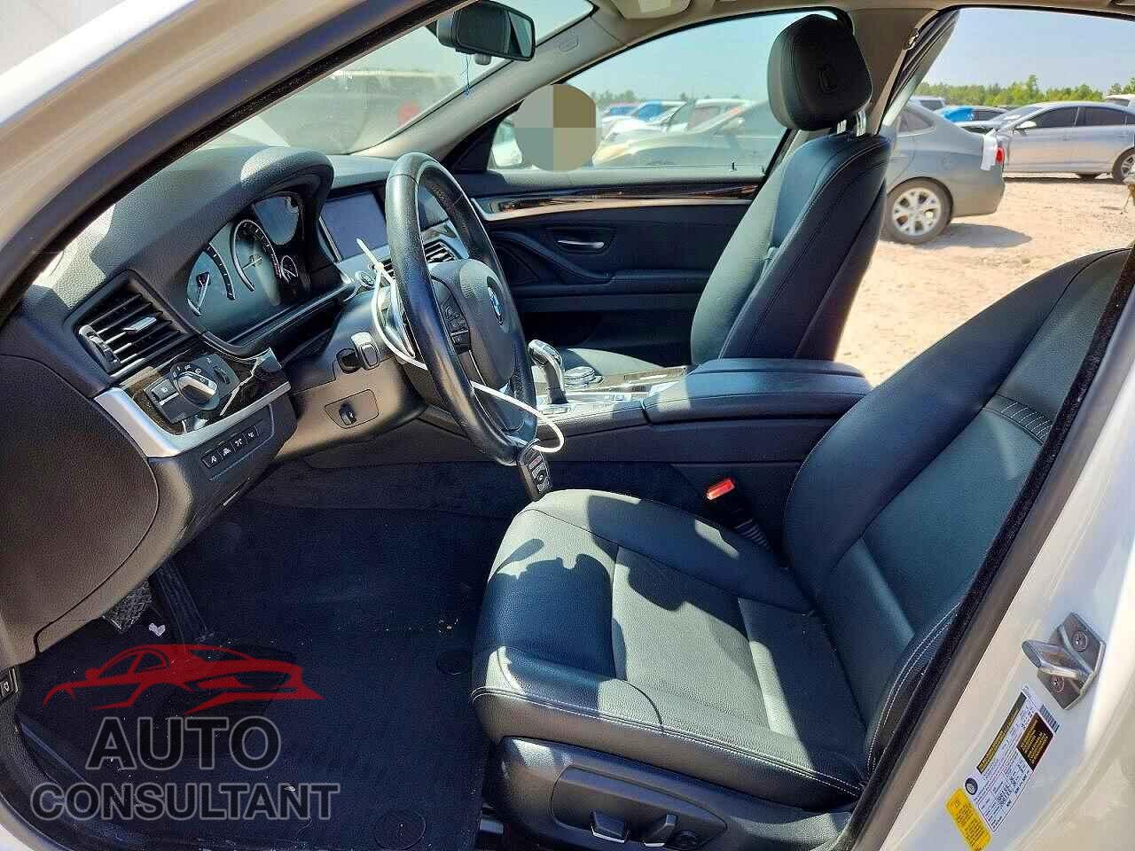 BMW 5 SERIES 2016 - WBA5A5C54GD528762