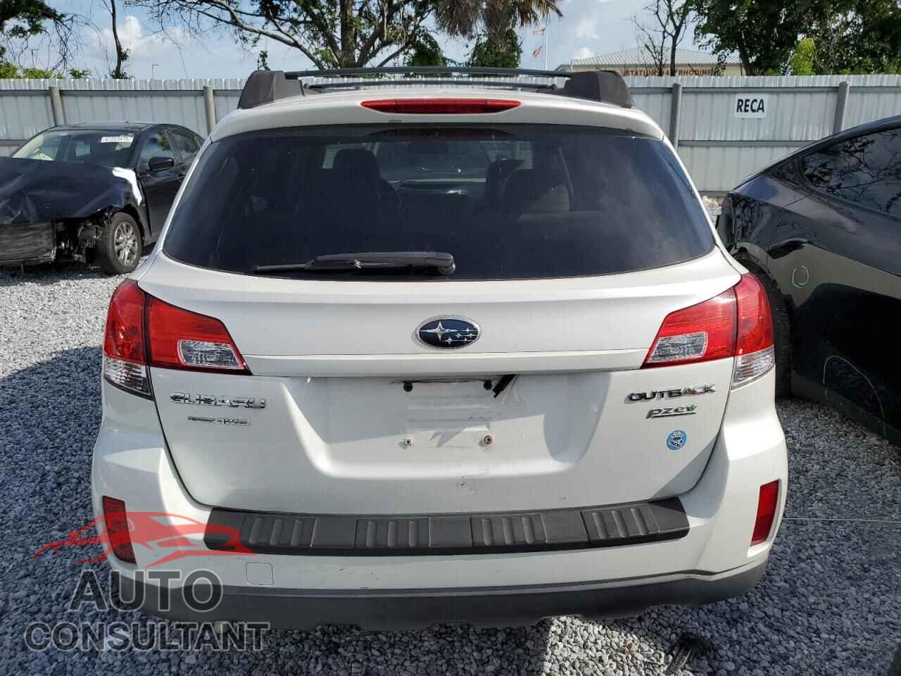 SUBARU OUTBACK 2011 - 4S4BRBCC4B3382448