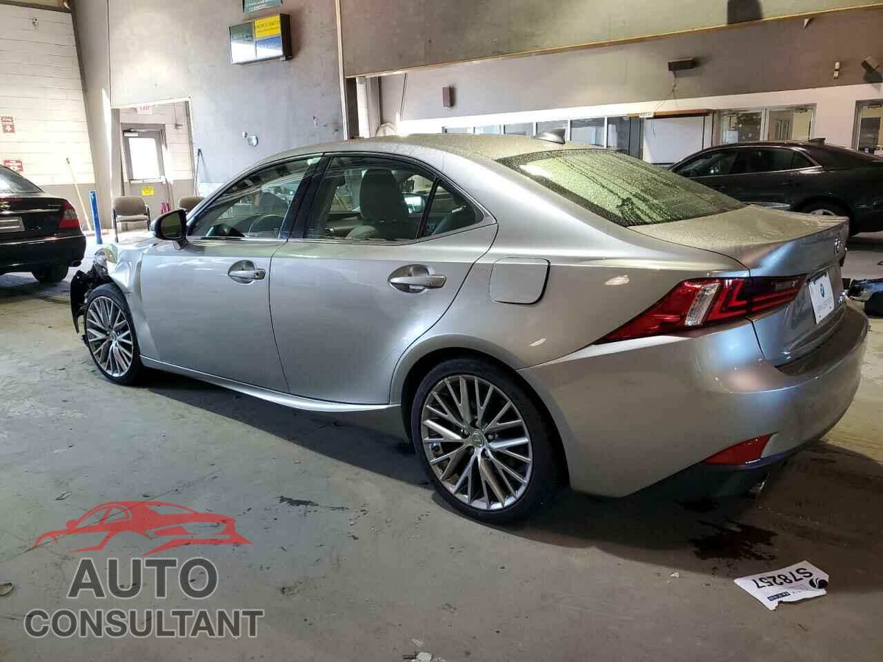 LEXUS IS 2015 - JTHCF1D20F5027903