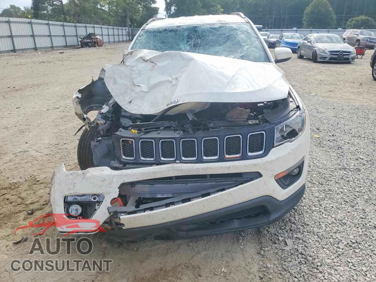JEEP COMPASS 2020 - 3C4NJDBB7LT101620
