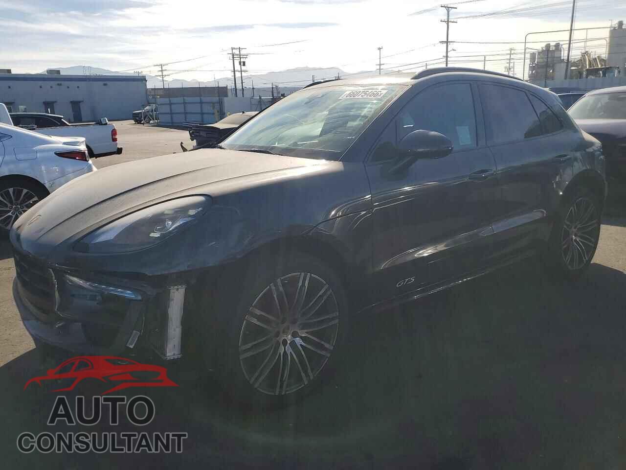 PORSCHE MACAN 2018 - WP1AG2A57JLB61241