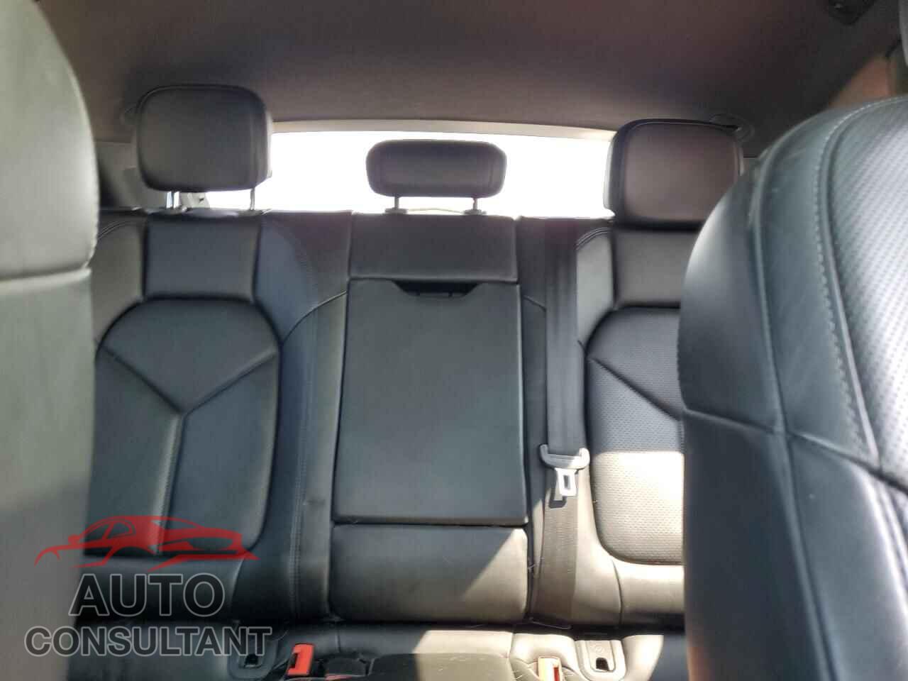 PORSCHE MACAN 2018 - WP1AA2A59JLB09305