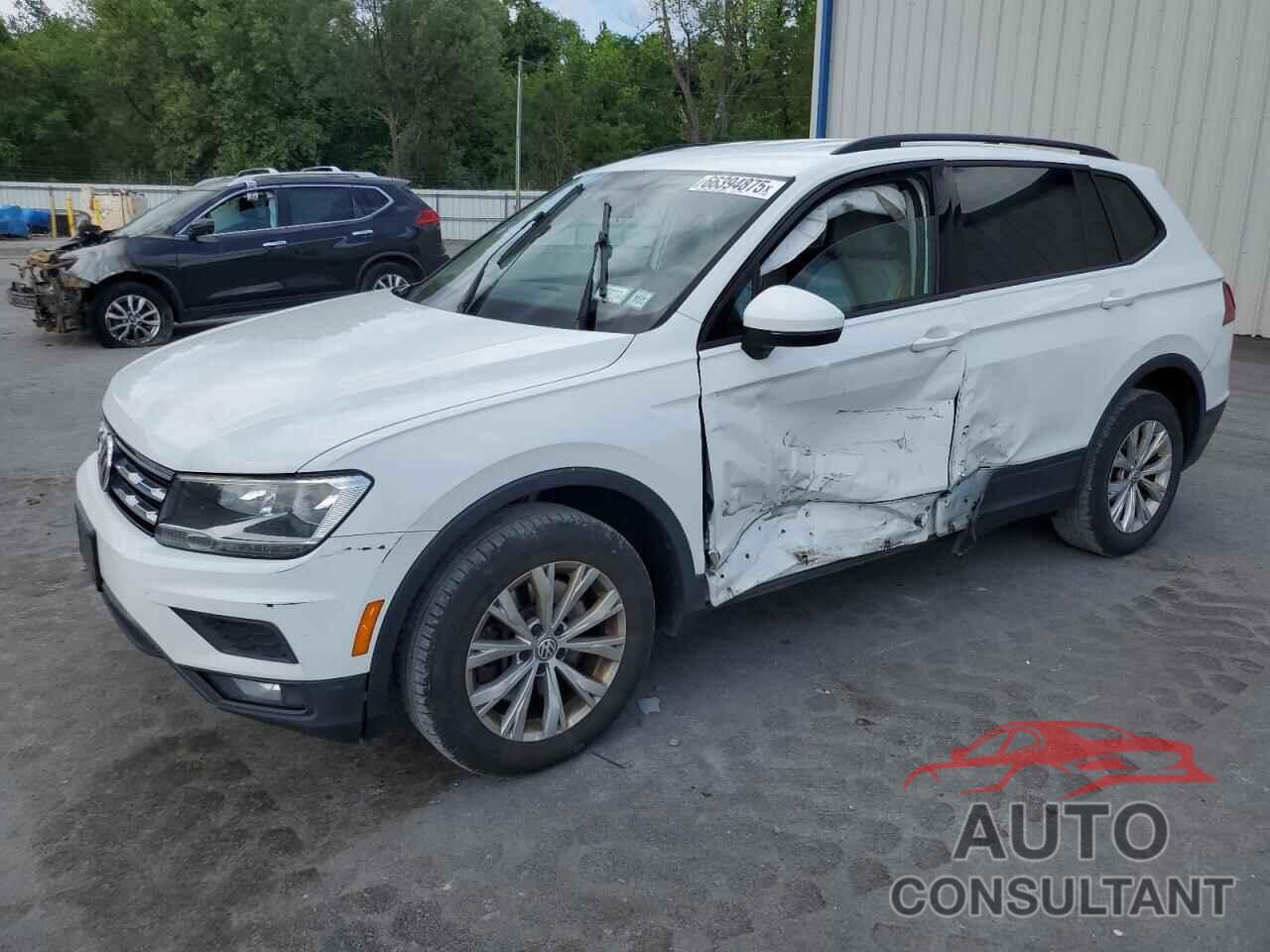 VOLKSWAGEN TIGUAN 2018 - 3VV0B7AXXJM017760