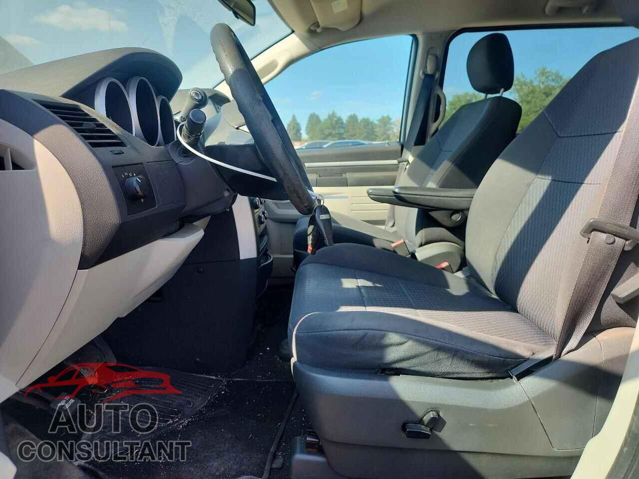 DODGE CARAVAN 2010 - 2D4RN4DE2AR161319