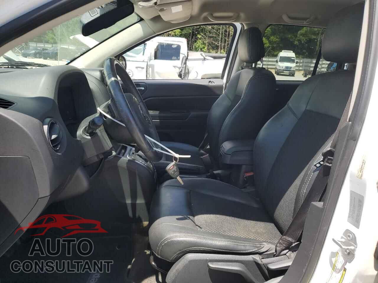JEEP COMPASS 2017 - 1C4NJCBA8HD186773