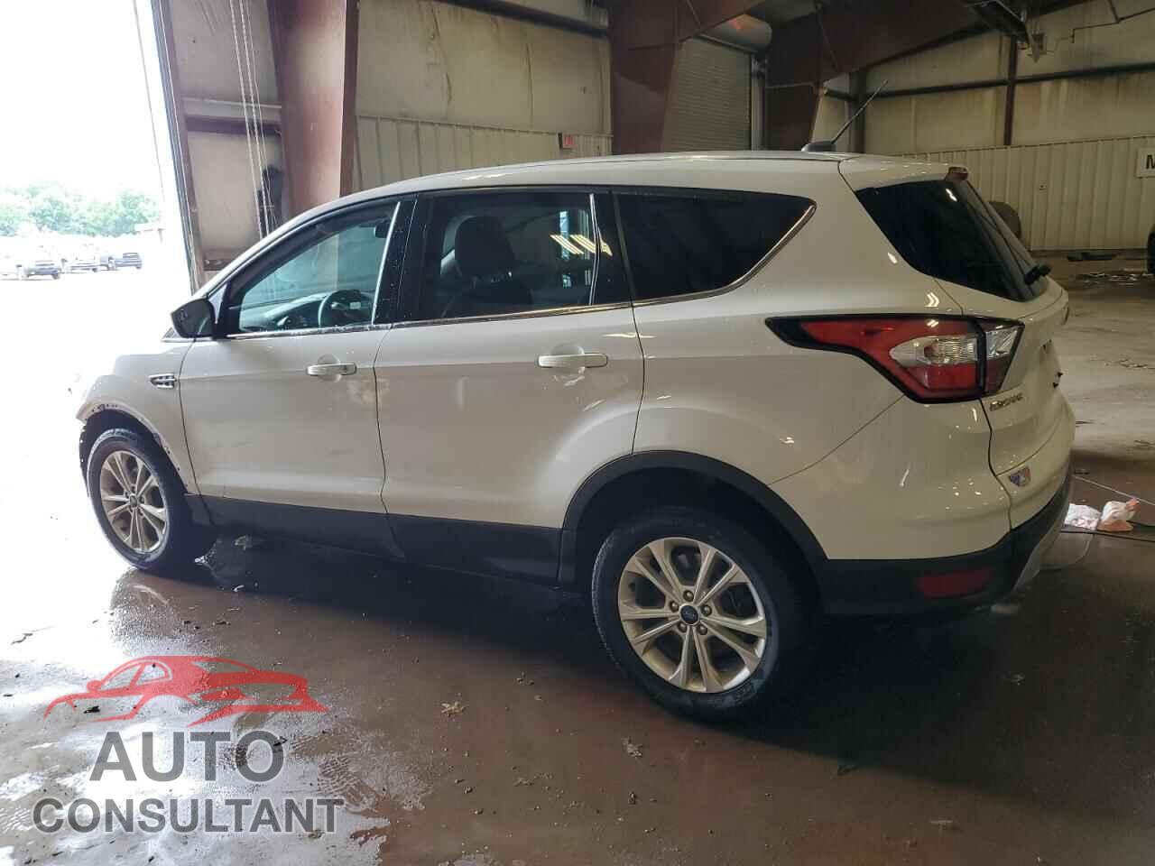 FORD ESCAPE 2017 - 1FMCU0GD4HUE45965