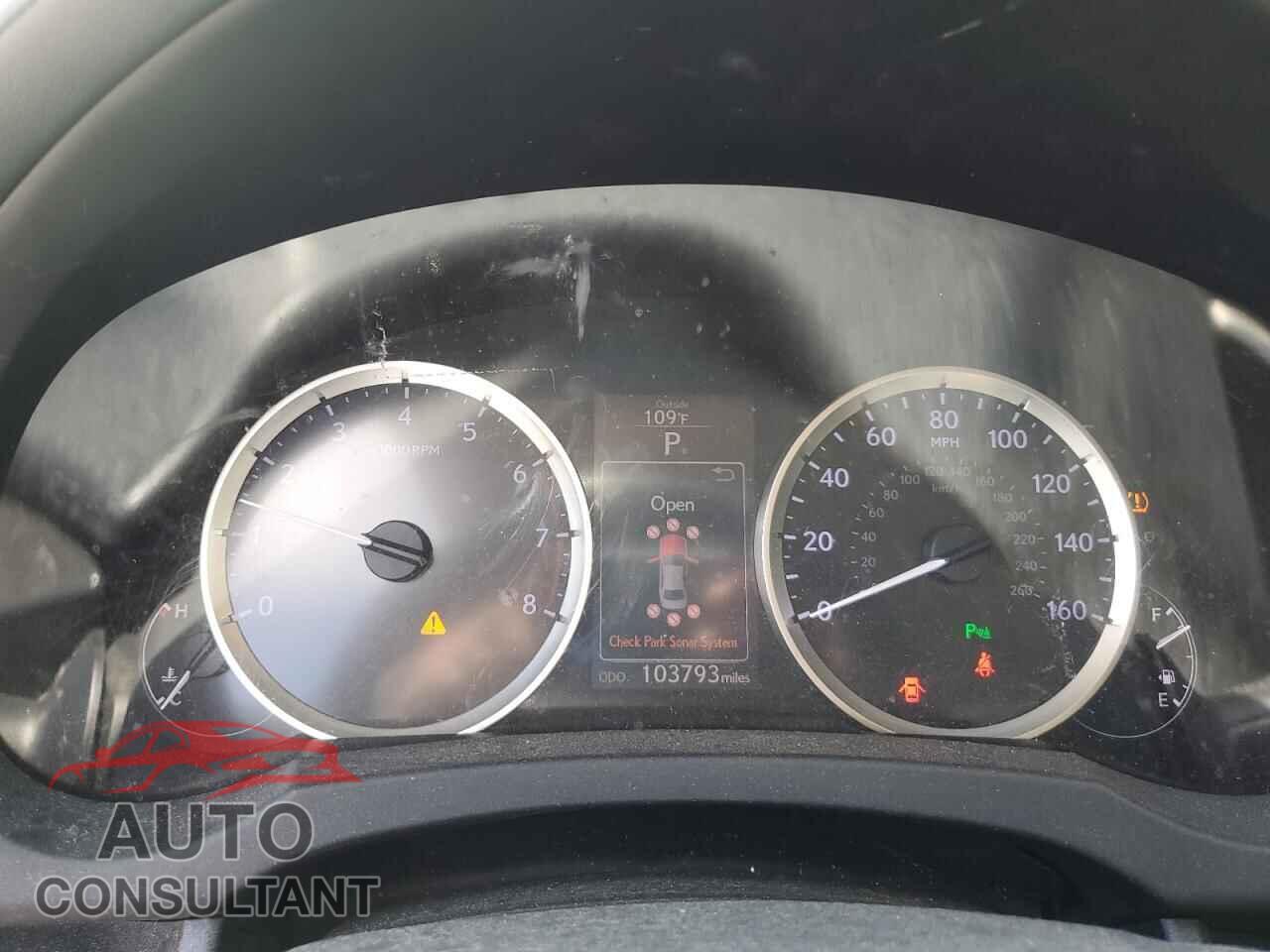LEXUS IS 2016 - JTHBA1D21G5019109