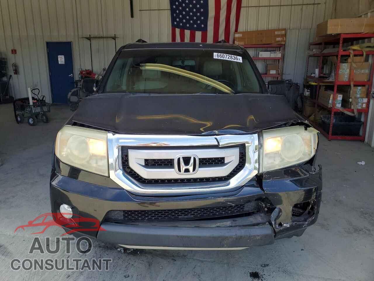 HONDA PILOT 2011 - 5FNYF4H90BB055614