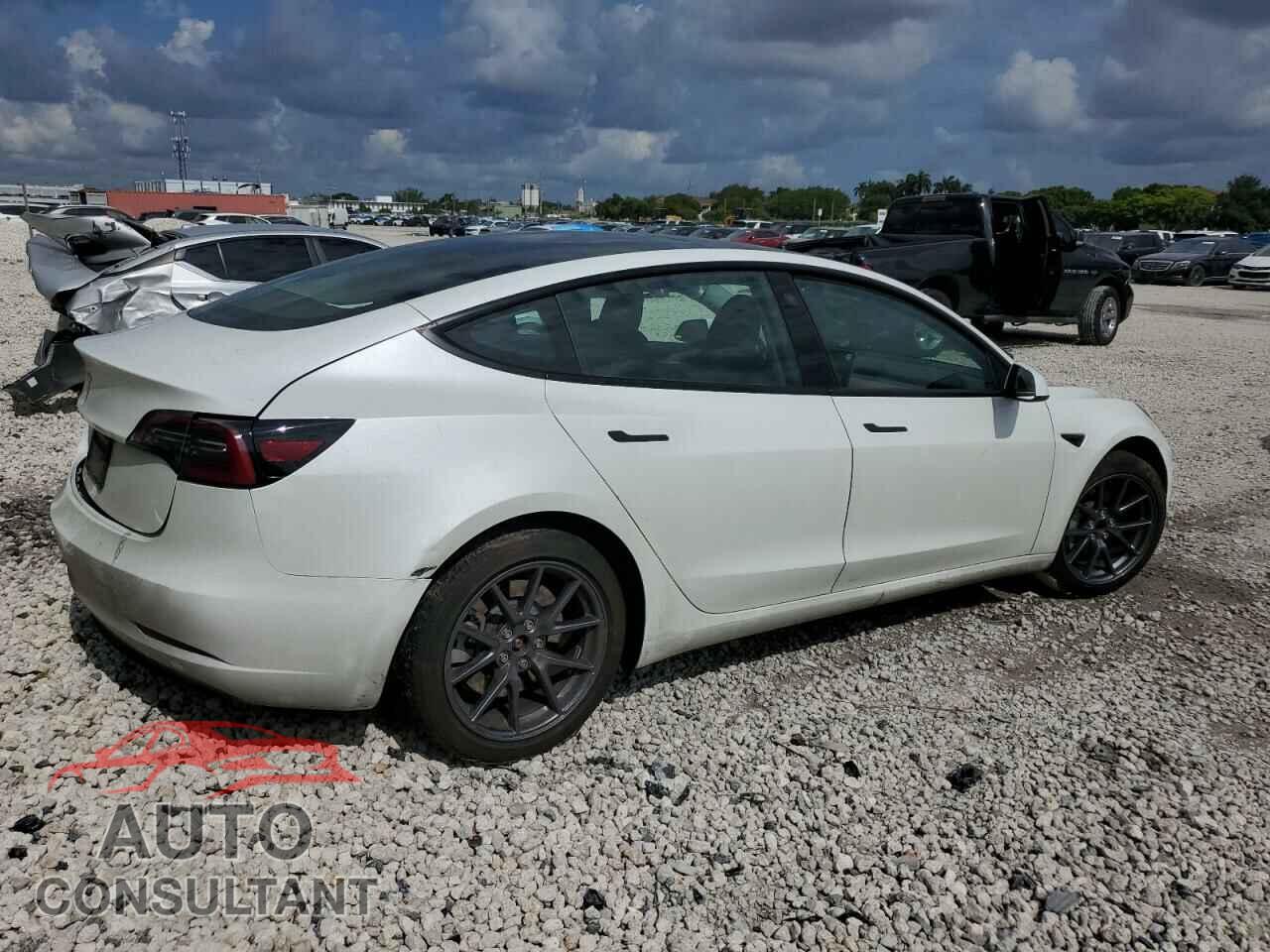 TESLA MODEL 3 2023 - 5YJ3E1EA6PF582624