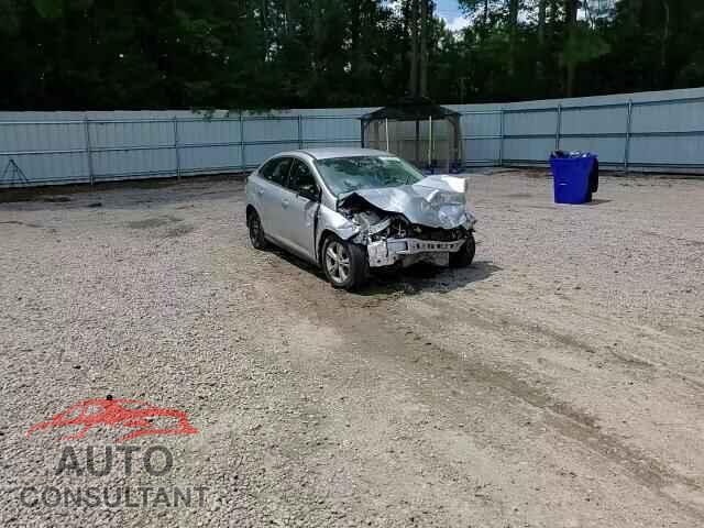 FORD FOCUS 2013 - 1FADP3F26DL219742