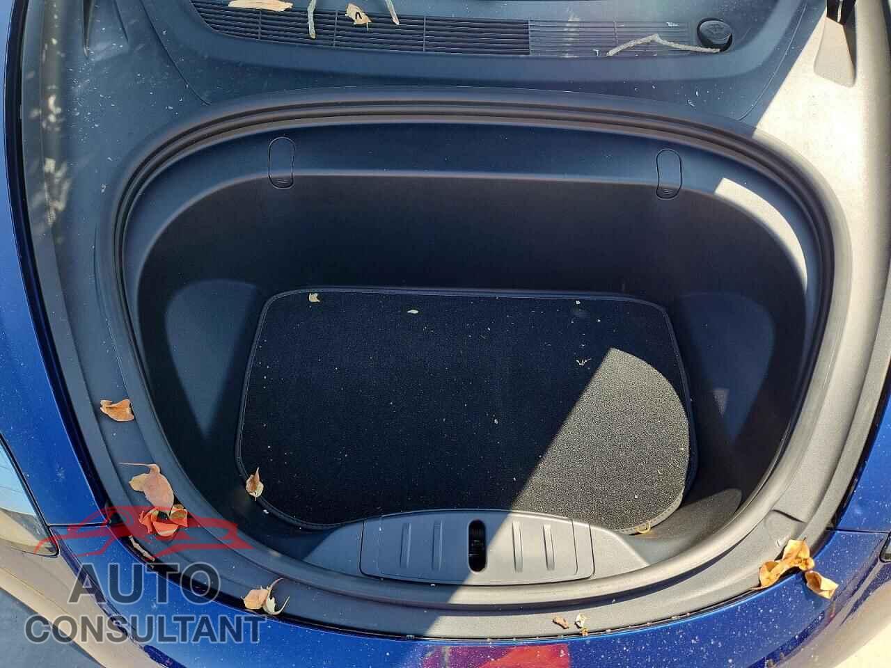 TESLA MODEL 3 2018 - 5YJ3E1EAXJF155079