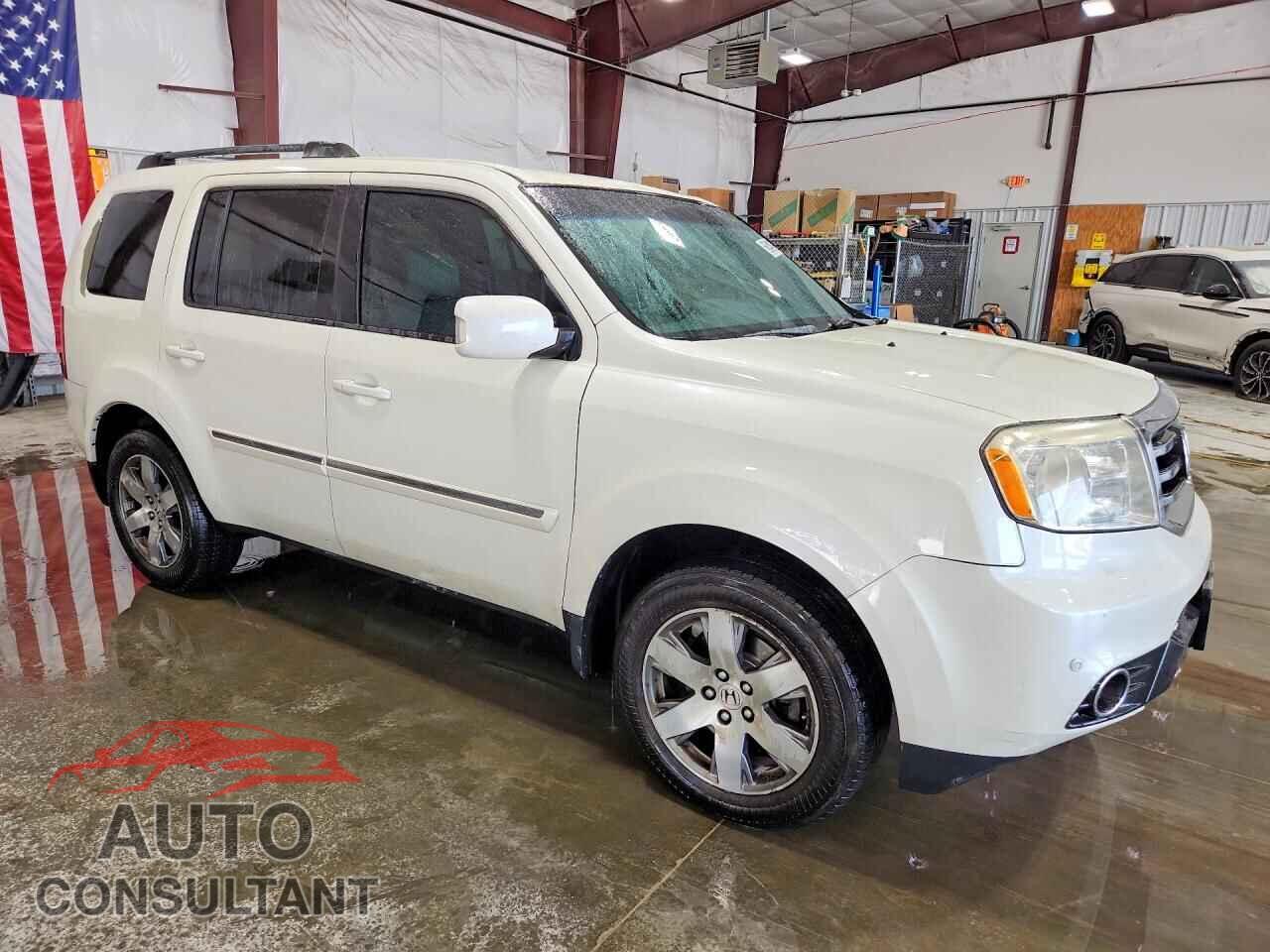 HONDA PILOT 2015 - 5FNYF4H94FB044203