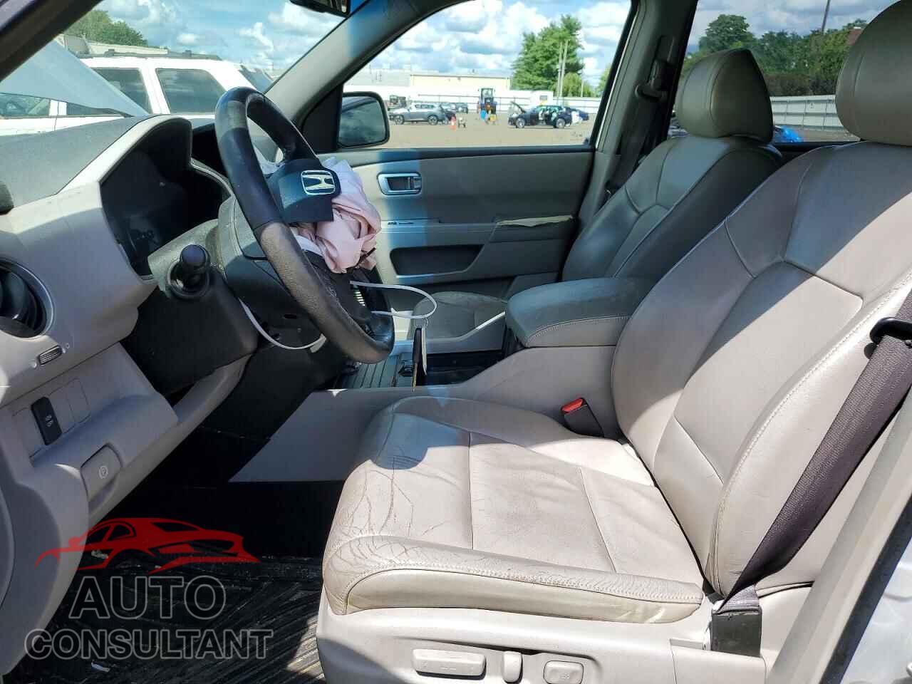 HONDA PILOT 2009 - 5FNYF48659B025671