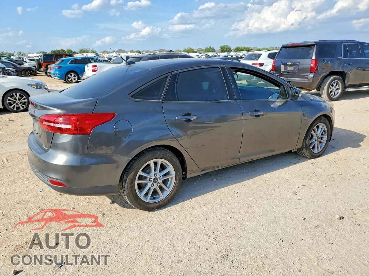 FORD FOCUS 2015 - 1FADP3F24FL348016