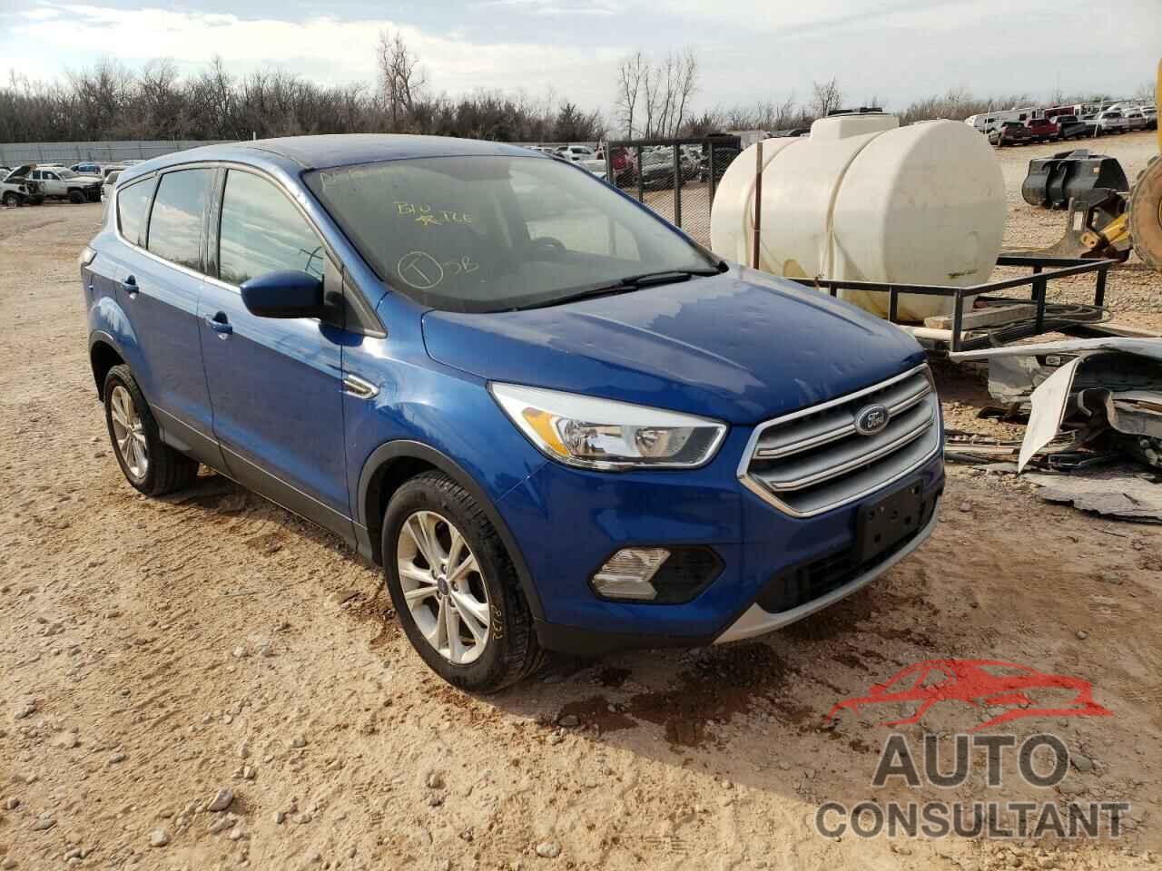 FORD ESCAPE 2017 - 1FMCU0GD9HUA58263