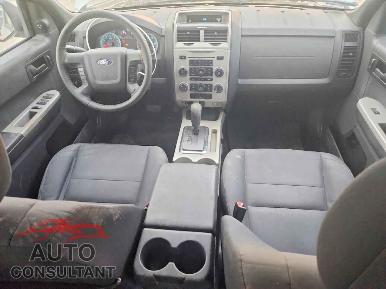 FORD ESCAPE 2011 - 1FMCU0DG2BKA75357