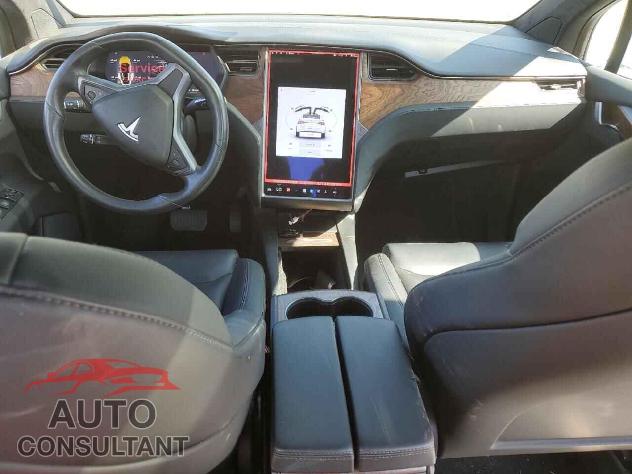 TESLA MODEL X 2020 - 5YJXCAE20LF231556