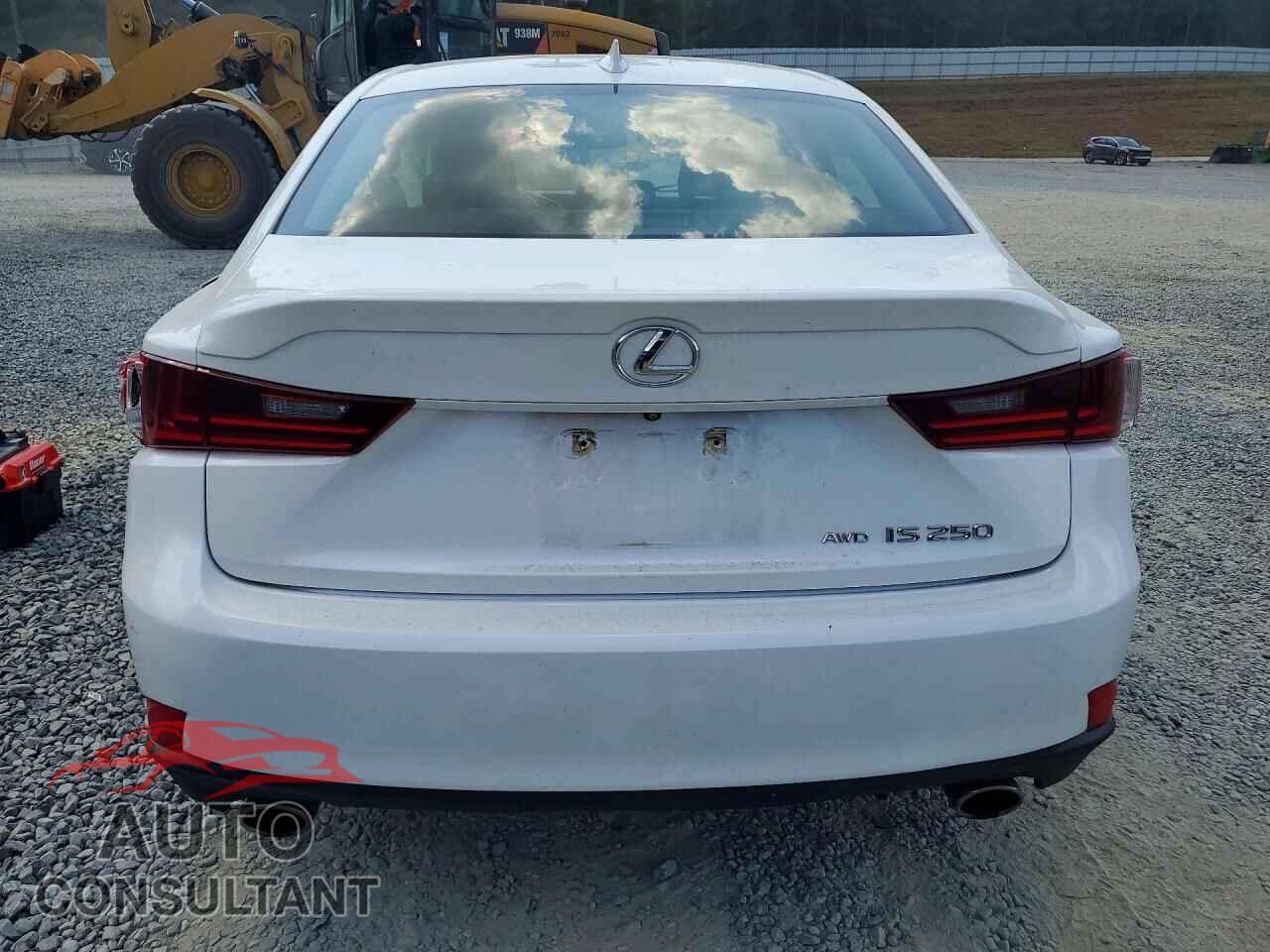 LEXUS IS 2015 - JTHCF1D22F5015655