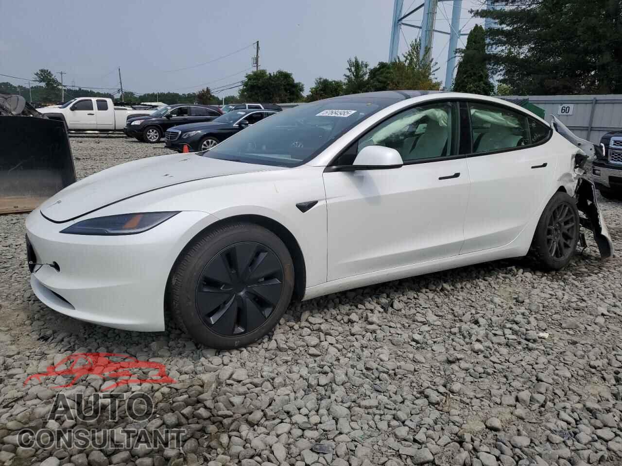 TESLA MODEL 3 2024 - 5YJ3E1EA7RF784939