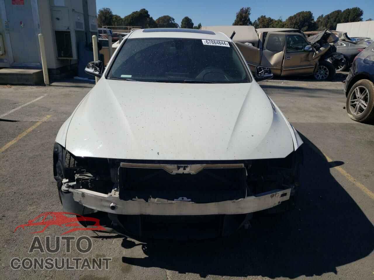 BMW 3 SERIES 2017 - WBA8B9C35HK885204