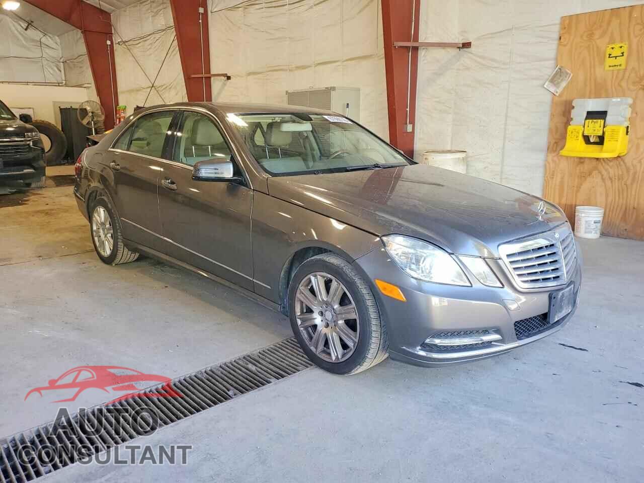MERCEDES-BENZ E-CLASS 2013 - WDDHF8JB2DA712127