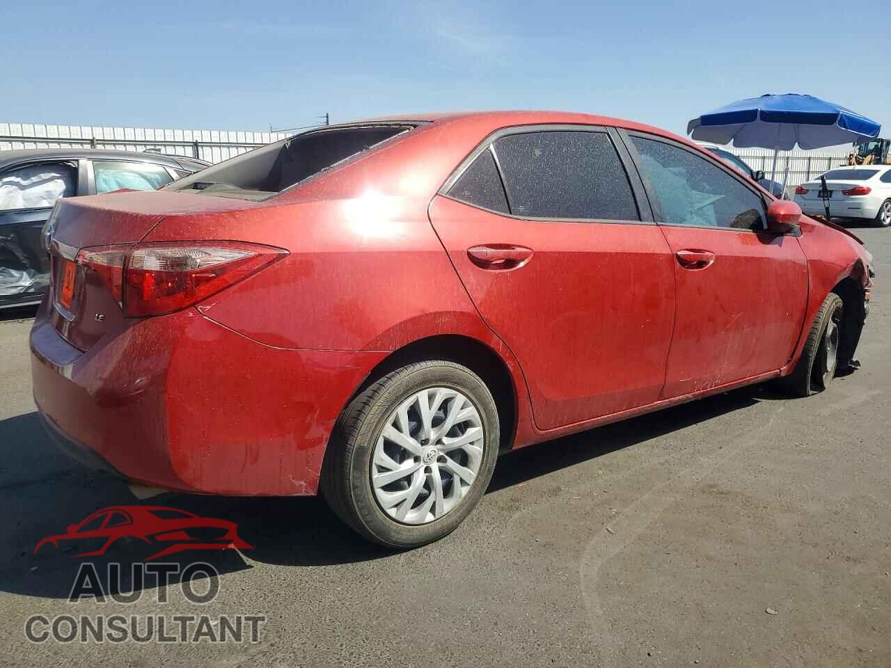 TOYOTA COROLLA 2018 - 5YFBURHE2JP814661