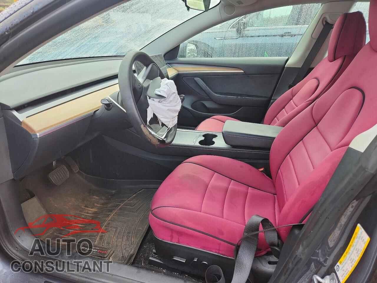 TESLA MODEL 3 2023 - 5YJ3E1EA5PF675604