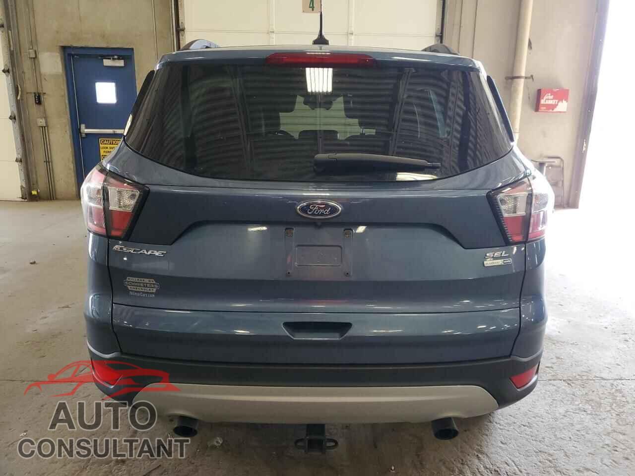 FORD ESCAPE 2018 - 1FMCU9HD2JUC08397