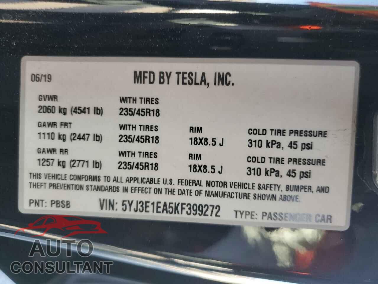 TESLA MODEL 3 2019 - 5YJ3E1EA5KF399272