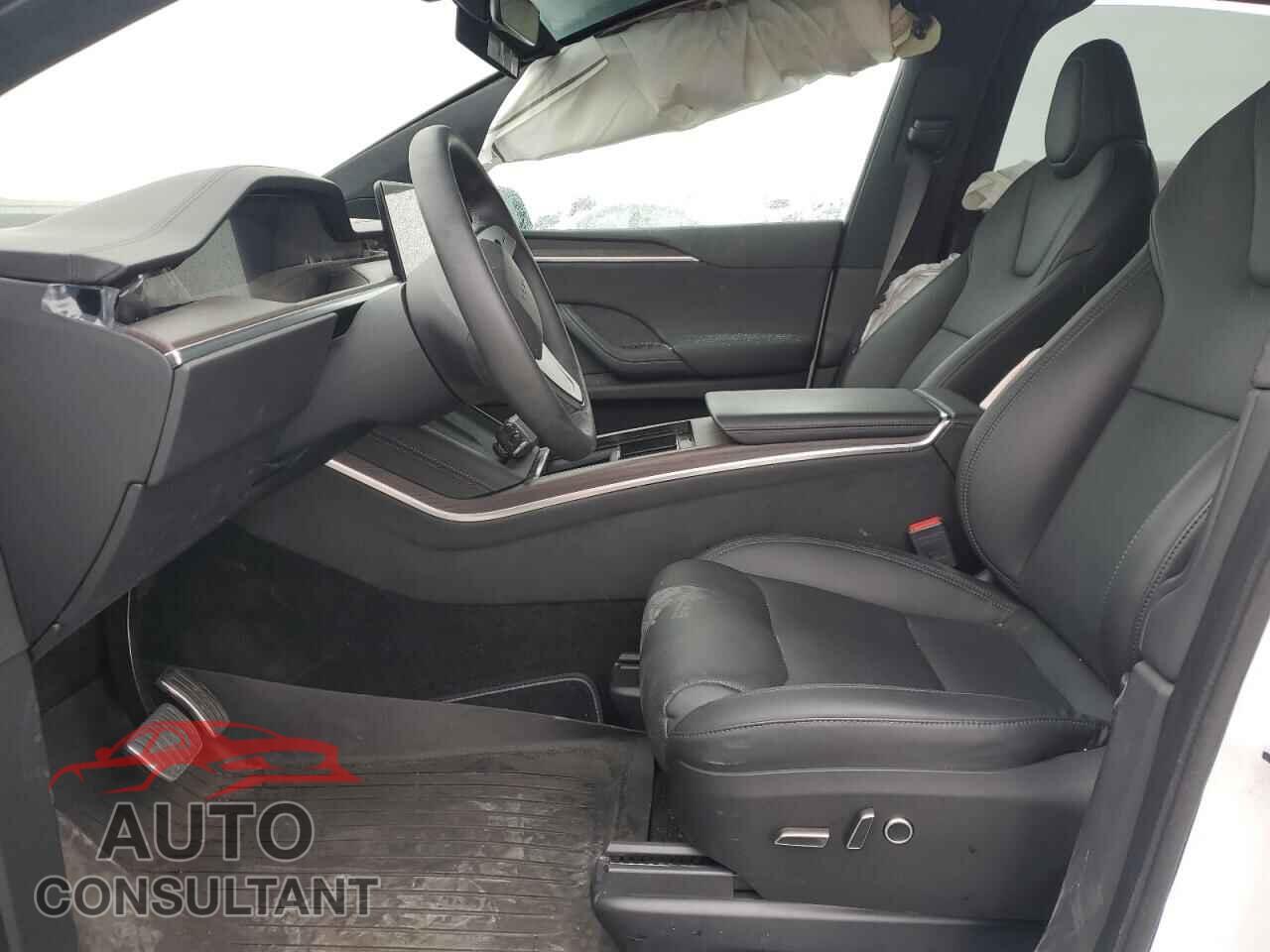 TESLA MODEL X 2024 - 7SAXCDE52RF445911