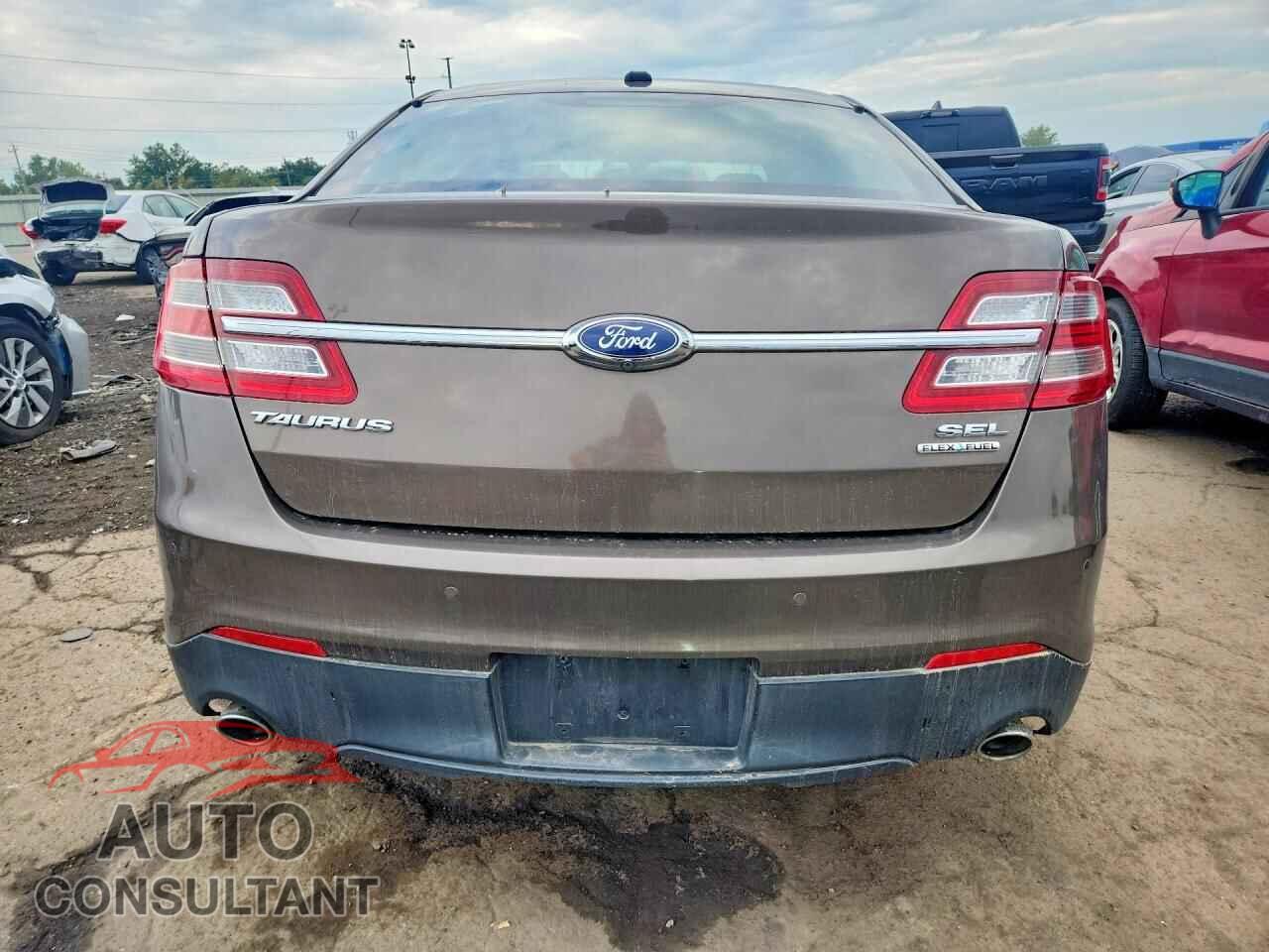 FORD TAURUS 2015 - 1FAHP2E80FG105569