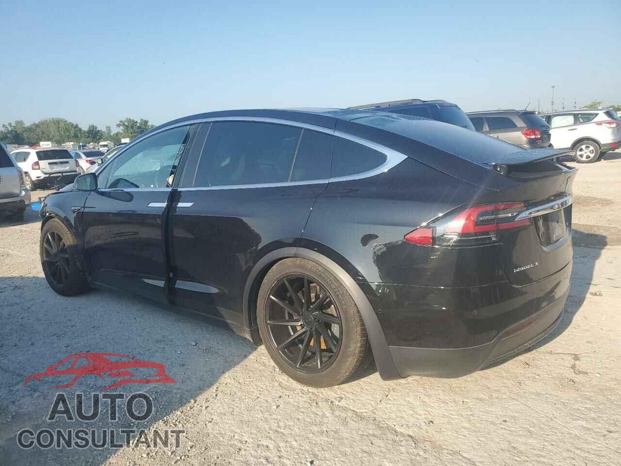 TESLA MODEL X 2017 - 5YJXCBE20HF051054