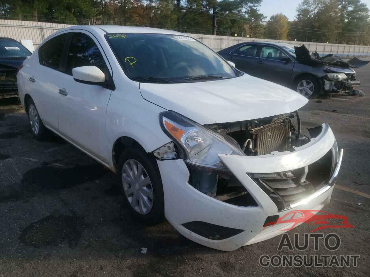 NISSAN VERSA 2019 - 3N1CN7AP7KL867293