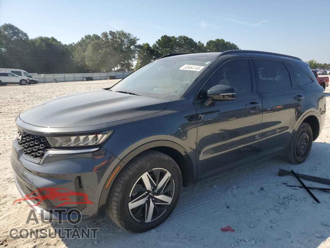 KIA SORENTO 2023 - 5XYRL4LC2PG242191