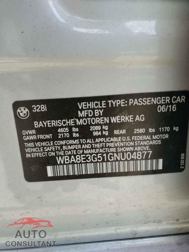 BMW 3 SERIES 2016 - WBA8E3G51GNU04877
