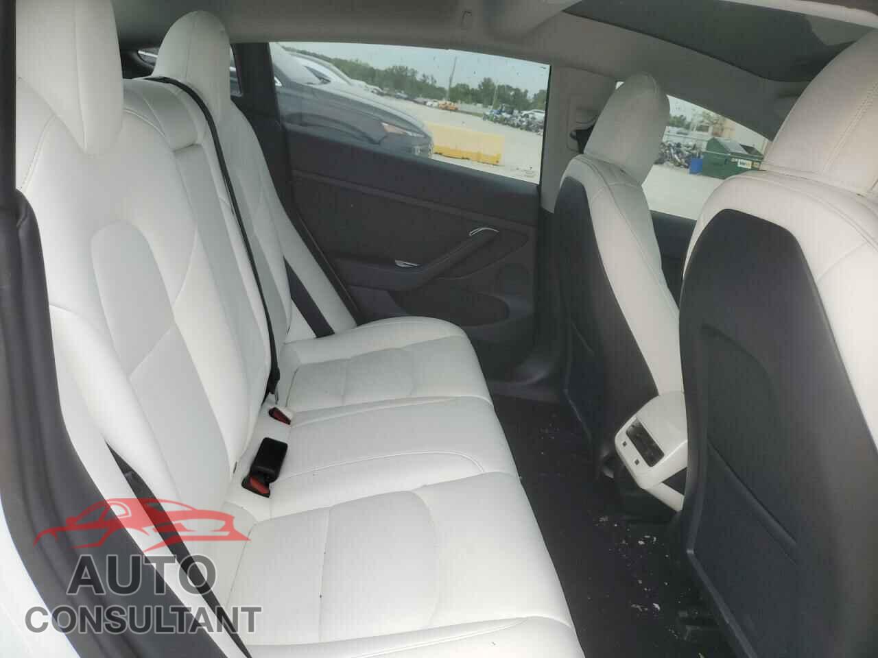 TESLA MODEL 3 2022 - 5YJ3E1EB2NF166155