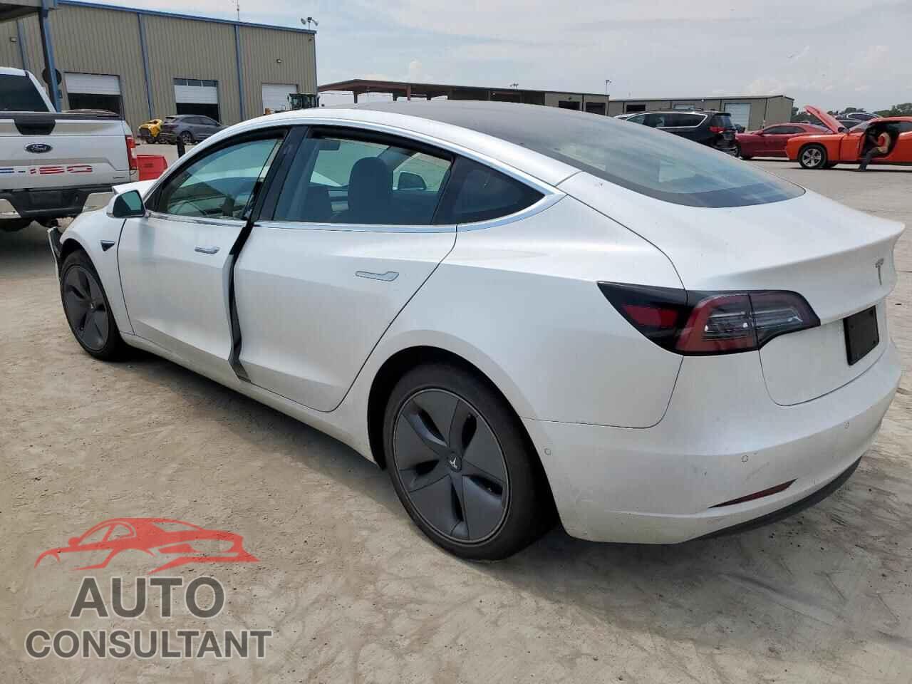 TESLA MODEL 3 2020 - 5YJ3E1EAXLF504938