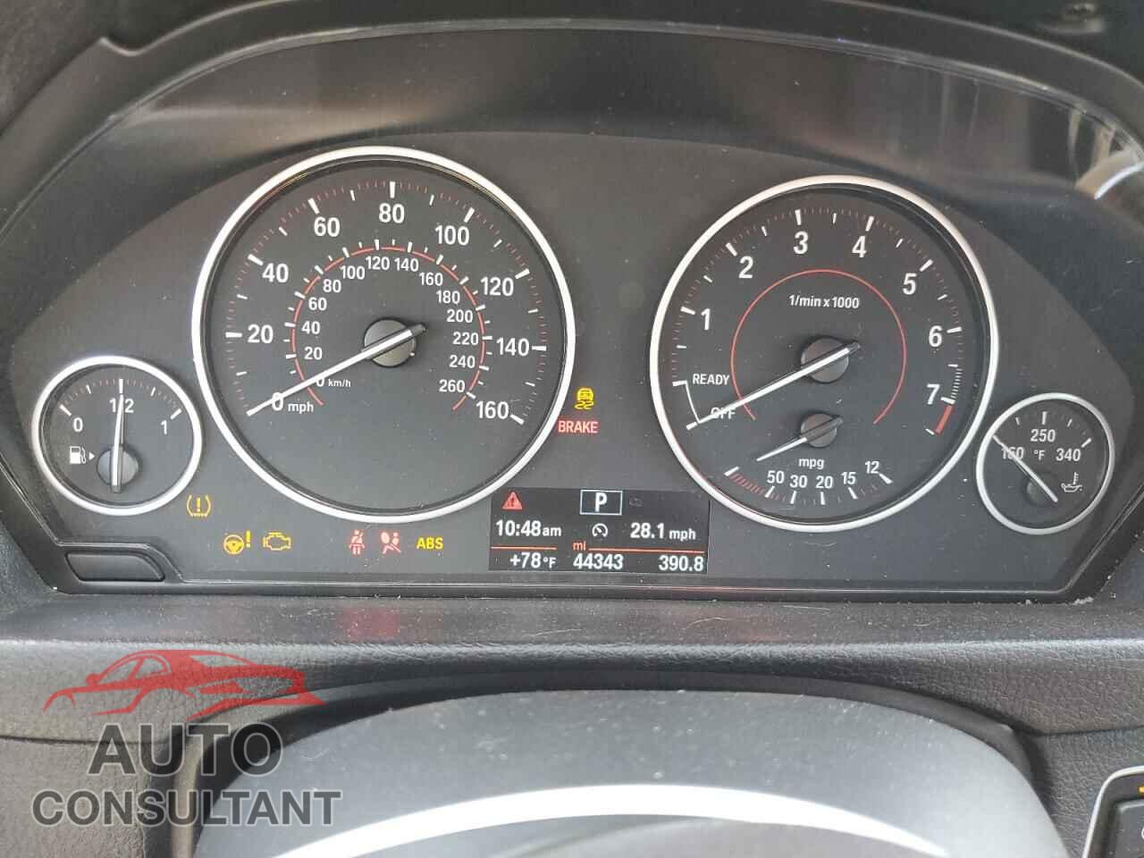 BMW 3 SERIES 2016 - WBA8E9G57GNU28992