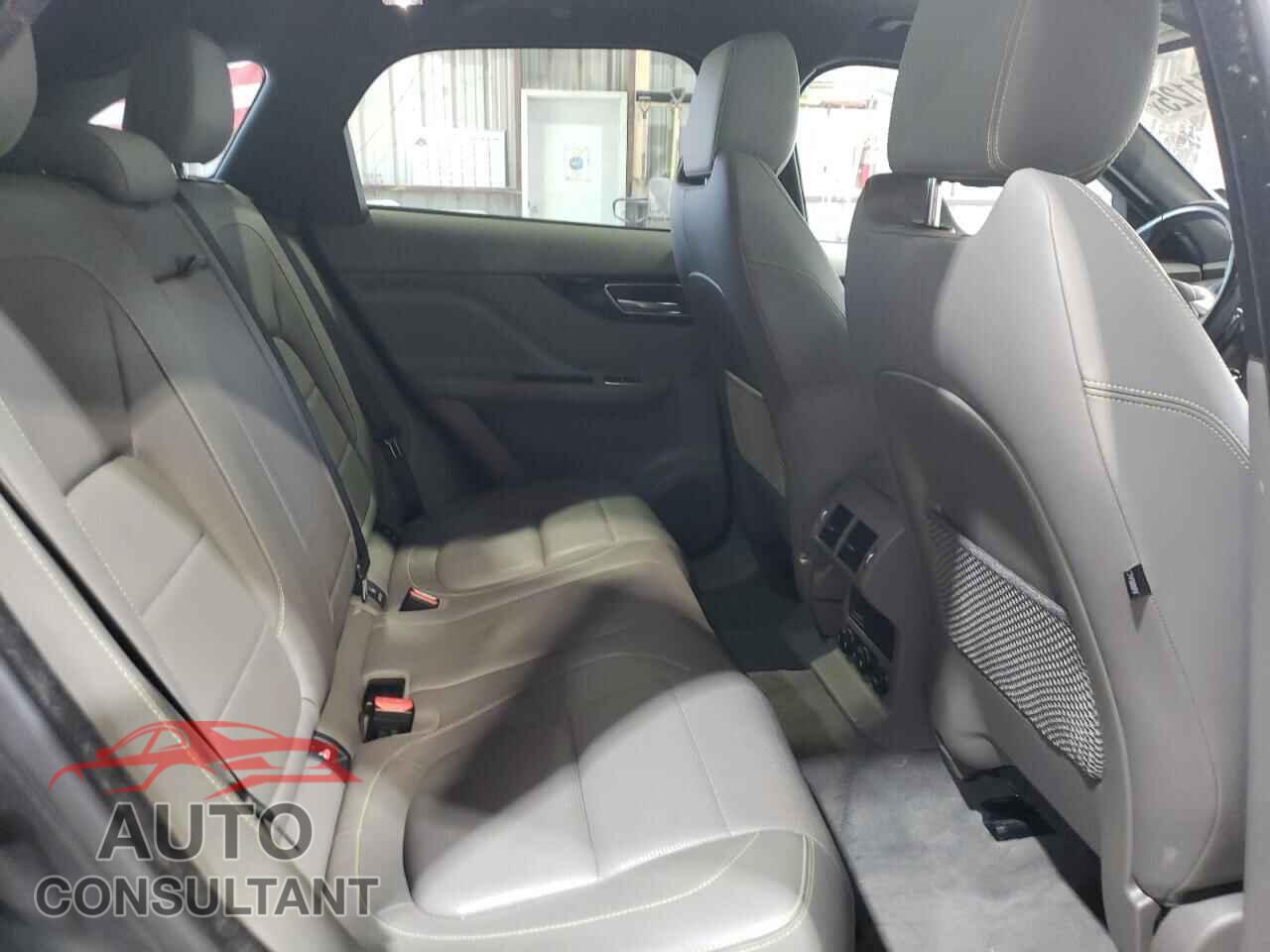 JAGUAR F-PACE 2017 - SADCL2BV2HA053365