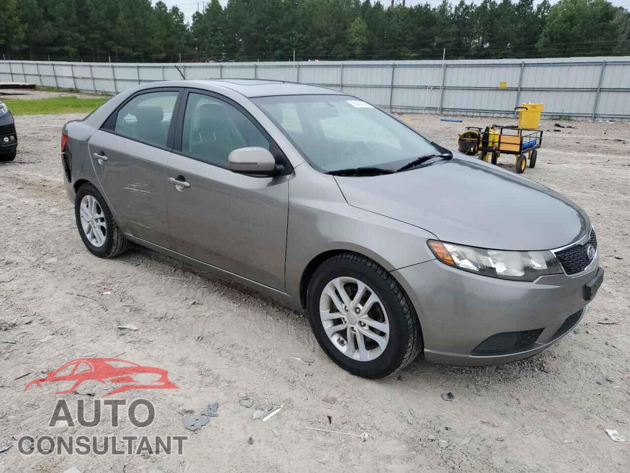 KIA FORTE 2012 - KNAFU4A21C5553976