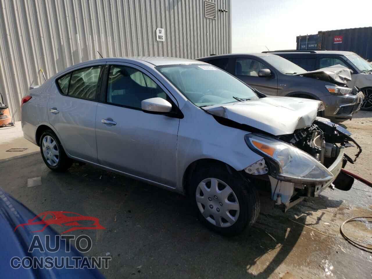 NISSAN VERSA 2019 - 3N1CN7AP1KL856466