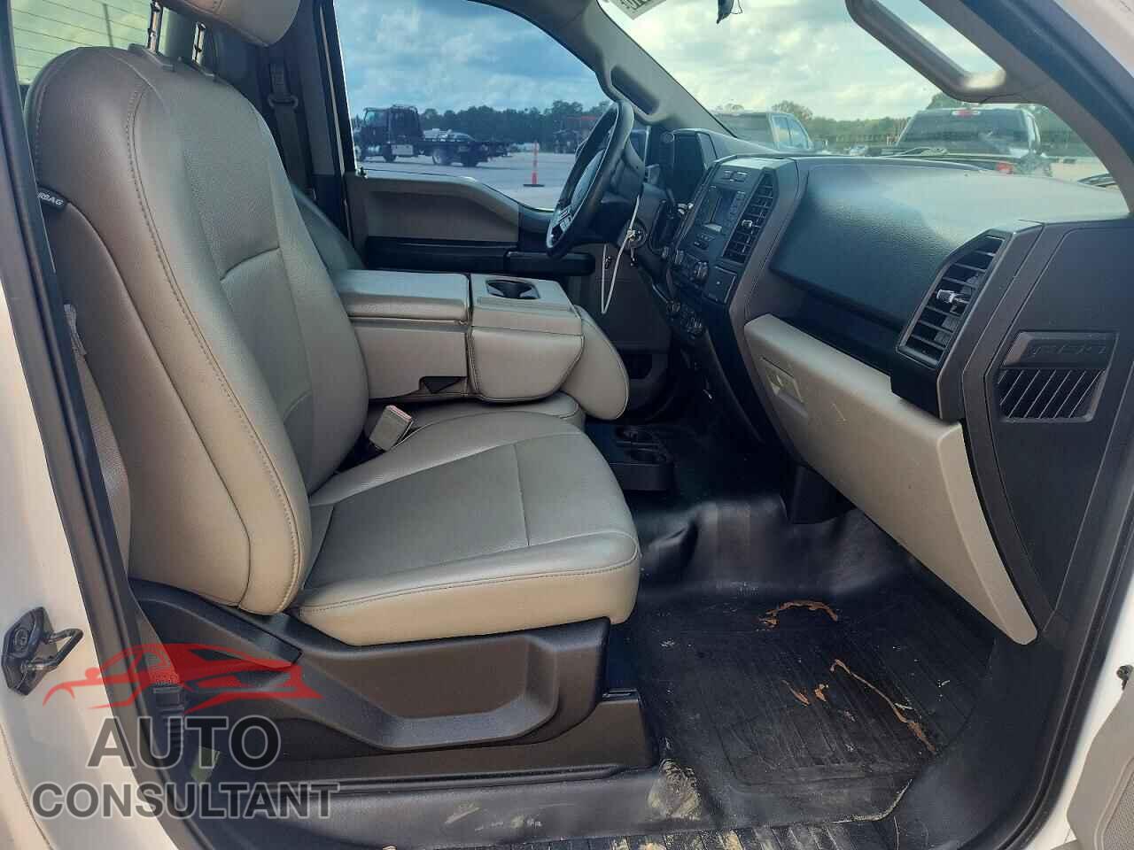 FORD F150 2018 - 1FTMF1CP2JFB08889