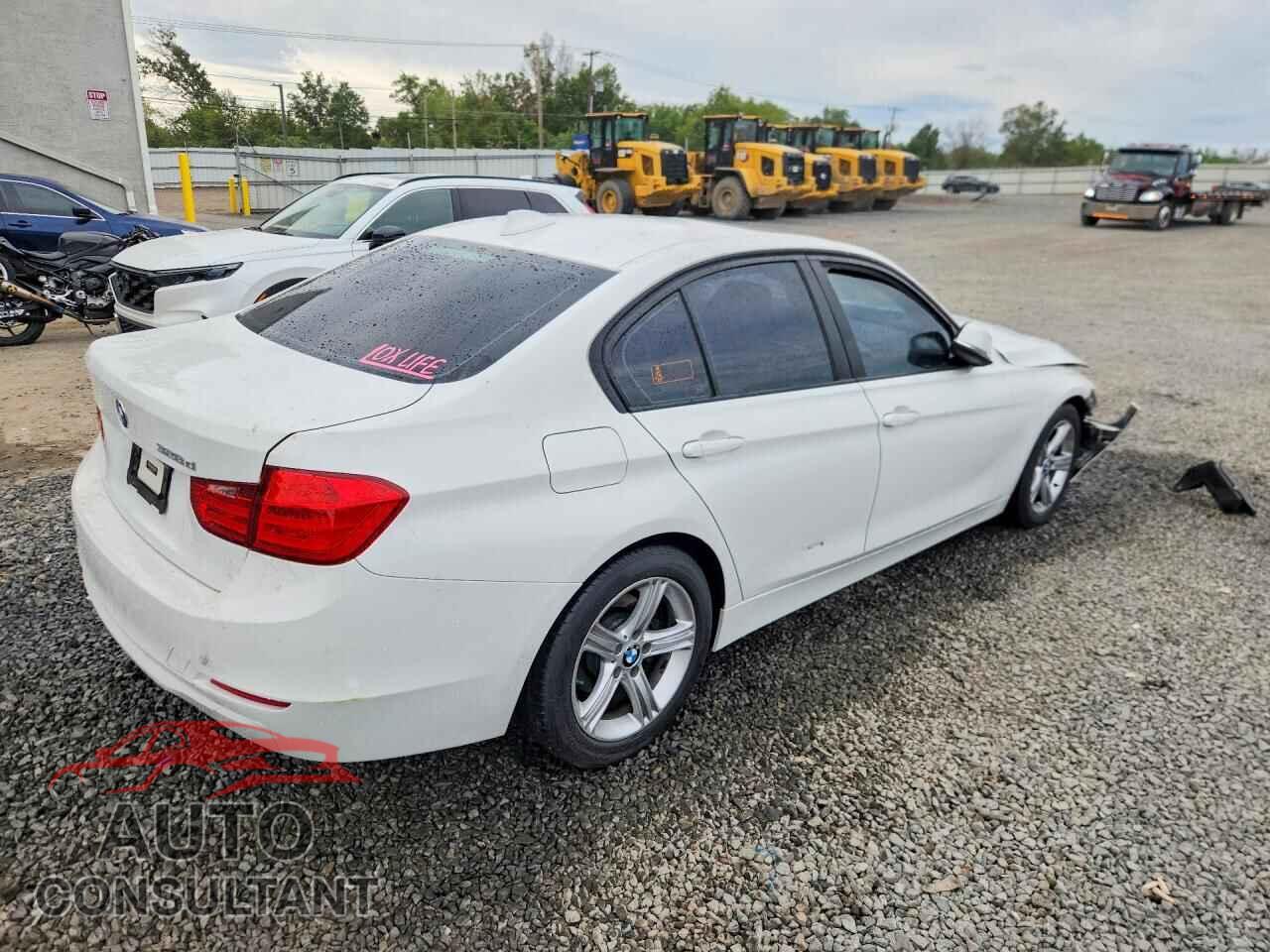 BMW 3 SERIES 2014 - WBA3D3C50EK155909